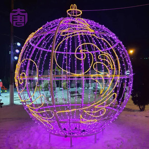 Arco Decorativo Navideño con Marco Metálico 3D, Bola LED, Luz Festiva IP65, Decoración para Centros Comerciales, Plazas y Parques - Product Image 5