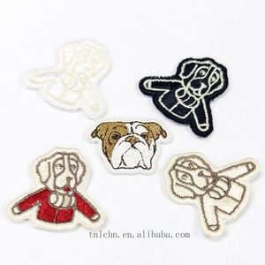 Parches Bordados Personalizados al por Mayor con Diseños de Animales, Parches Termoadhesivos para Ropa - Product Image 2