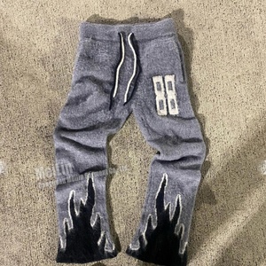 Pantalon évasé en mohair doux et tricoté sur mesure pour hommes – Fabricant de vêtements en mohair – Pantalon de survêtement évasé en mohair doux au toucher - Product Image 5