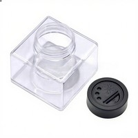 Vente en gros usine : Contenant empilable de 2 oz, pots à paillettes, pots à épices vides en plastique, flacon shaker carré transparent en PE