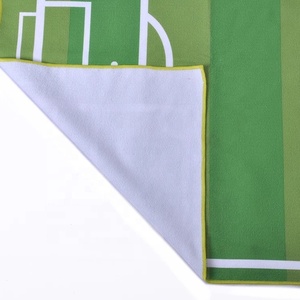 Fournir un échantillon de conception de terrain de football, <span class=keywords><strong>serviette</strong></span> de <span class=keywords><strong>plage</strong></span> rectangulaire imprimée avec logo personnalisé nouvelle arrivée - Product Image 6