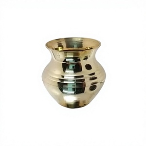 Ensemble de thali en laiton pour la puja avec plateau et cuillère pour les activités religieuses, design circulaire, matériau durable - Product Image 3