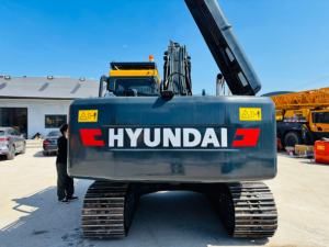 Excavadora de orugas HYUNDAI HX220S original, modelo 2023, controlada por PLC bomba de engranajes de 22 toneladas, rodamiento equipado, brazo de pluma excelente - Product Image 3