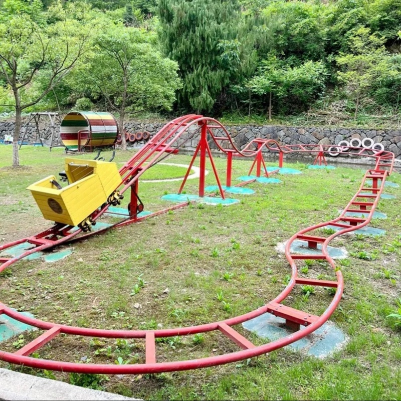 Manufacturer-Amusement-Park-