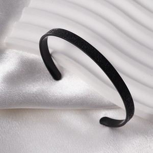Bracelet manchette en alliage écologique, design ouvert, en acier noir, or rose, bijoux unisexe en alliage de zinc pour hommes et femmes - Product Image 4