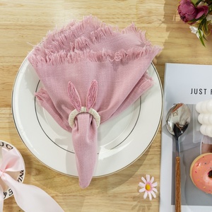 Serviette carrée moderne en polyester bord effiloché brut gaze de coton réutilisable étamine production neutre biodégradable en gros - Product Image 1