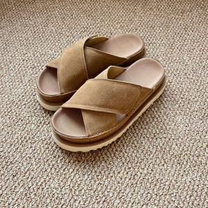 <span class=keywords><strong>Sandalias</strong></span> de cuero Uggs de alta gama 2026 para hombre y <span class=keywords><strong>mujer</strong></span>, originales, de nicho, para parejas, zapatos de playa de verano con suela gruesa, calzado cómodo. - Product Image 5