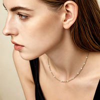 Collier ras du cou délicat en perles de cristal facettées et perles d'eau douce de 2 mm, bijoux fantaisie bohème coquette, cadeau pour elle