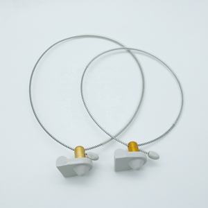 100 Etiquetas de Seguridad EAS AM 58kHz con Cable de Acero de 45 cm, Etiquetas Rígidas para Frascos, Antirrobo para Tiendas Materno-Infantiles - Product Image 3