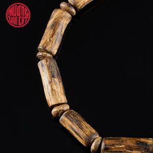 Bracelet en bambou et bois d'agar naturel pour femme, qualité semi-affinée, bijou artisanal élégant et aromatique - Product Image 3