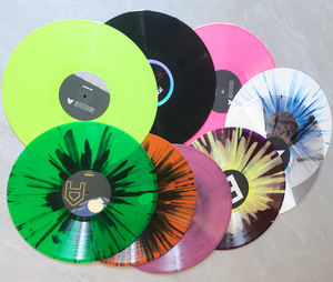 Pressage de disques vinyles offset imprimés de 140 g, 7 pouces, 12 pouces, blanc opaque, avec des couleurs bleues ajoutées, effet éclaboussures - Product Image 6