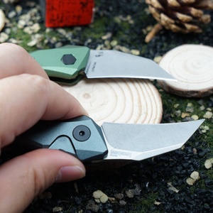 Cuchillo Plegable Portátil de Acero Inoxidable con Punta de Lanza, Hoja CPM154 (0.3mm de Grosor), 13cm de Longitud Total, Mango de Aluminio, OEM - Product Image 3