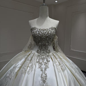 Vestido de Novia Largo hasta el Suelo con Escote Corazón, Estampado Floral, Estilo Moderno y Glamuroso, Color Marfil, con Apliques Bordados - Product Image 3