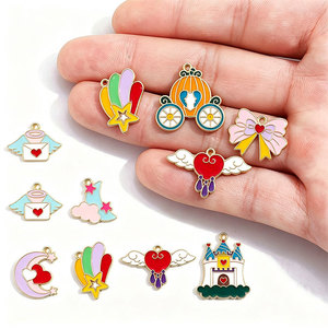 만화 오일 드롭 아연 합금 동화 성 마차 펜던트 DIY 팔찌 및 목걸이 참 장식 액세서리 W890 - Product Image 2