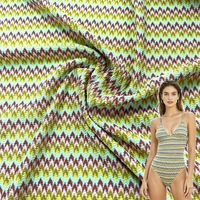 Tissu jacquard coloré en polyester extensible à maille ajourée pour maillots de bain