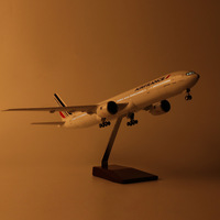 Modèle d'avion Boeing Air France en résine 47 cm avec lumières et roues, ornement d'avion statique réaliste, en boîte, durcissement à la chaleur, cadeau d'affaires