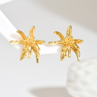 Boucles d'oreilles clous en acier inoxydable plaqué or motif fleur d'iris, boucles d'oreilles florales irrégulières pour femmes, bijoux tendance en gros