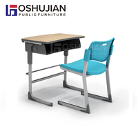 Ensemble de bureau et de chaise pour étudiants, salle de classe, université, formation