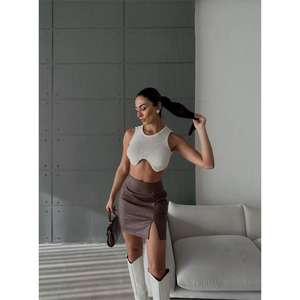 Jupe crayon droite en cuir véritable matelassé, fentes, taille empire, tissu en spandex tricoté, style uni, plumes, nœuds - Product Image 3