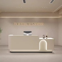 Bureau de réception de salon de beauté et spa de luxe blanc avec éclairage LED, en panneaux E1 haute densité, design moderne et durable, 60x50x80cm