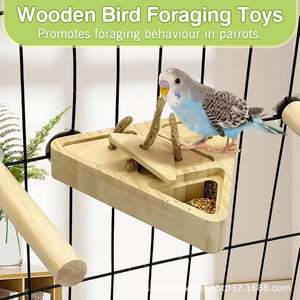 Jouet de forrage triangulaire en bois Lingyue pour oiseaux avec perchoir, couleur bois naturel, design durable - Product Image 2