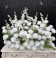 Bruidsboeket op maat gemaakt van zijden kunstmatige rozen, bloemen voor de bruidsgang en bloemen voor de vloer voor bruidsdecoratie