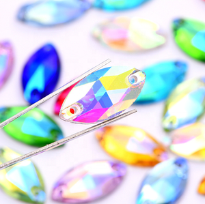 Di modo Variopinto AB Horse Occhi di Cristallo di Vetro sew-on stone Doppio foro di <span class=keywords><strong>pietra</strong></span> di vetro per gli accessori di Abbigliamento - Product Image 2