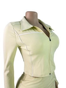 Conjunto Deportivo de Yoga para Mujer Otoño 2025 con Logo Personalizado de Chaqueta y Shorts de Dos Piezas para Gimnasio y Fitness - Product Image 6