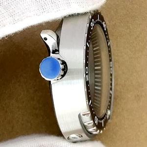 Boîtier de montre en acier inoxydable 45 mm avec incrustation d'ormeau pour mouvements NH35/NH36 – Modifiez votre montre avec style - Product Image 3