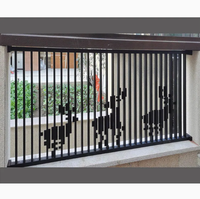 Balustrades d'escalier, balustrades de balcon et de patio, clôtures en fer forgé décorées de clôtures en fonte vintage