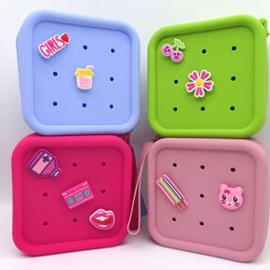 Monedero Portátil de Silicona con Diseño de Caramelos de Moda de 12.5cm X 12.5cm, con Cremallera Perforada Personalizable DIY - Product Image 2