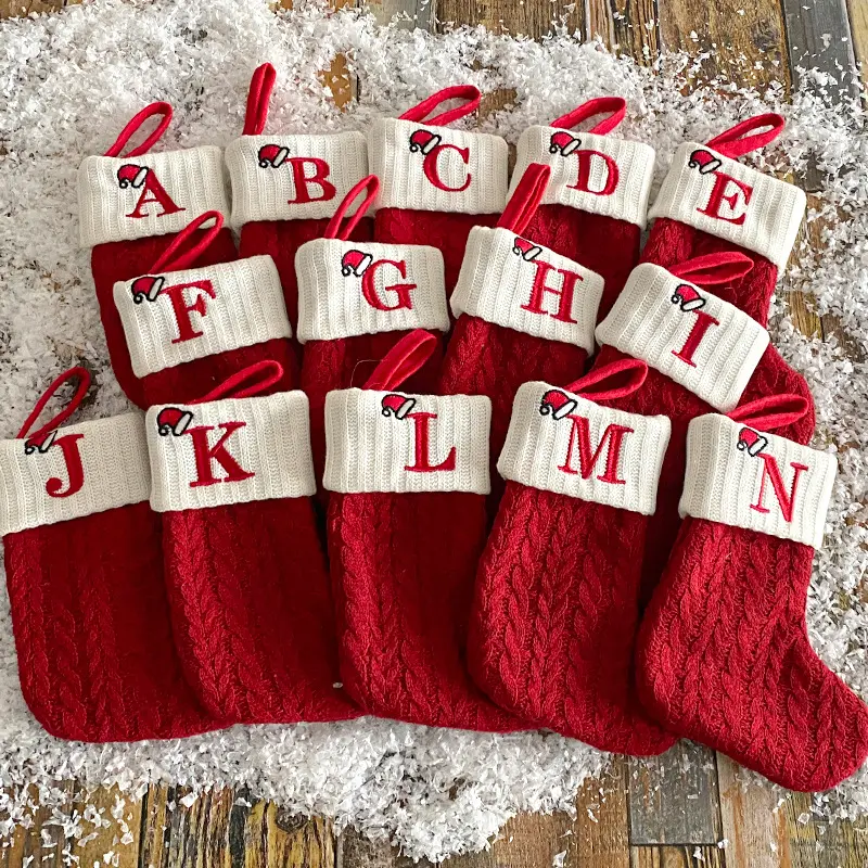 Kaus kaki Natal kepingan salju huruf alfabet stoking rajut Natal Dekorasi liontin pohon Natal untuk rumah hadiah Natal