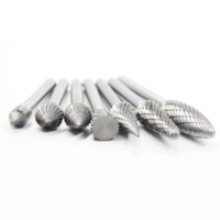KINGTOOLS Fraise rotative en carbure de tungstène à double coupe 6 mm F1225M06X-45, forme d'arbre, à rayons, pour meulage de métal, queue de 1/4 po