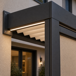 Pérgola adjunta de 3x5m con pantalla ZIP de privacidad y luces LED cálidas para patio lateral de casas tipo townhouse RK-C1 - Product Image 5