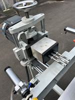 Machine de copie et de fraisage pour fenêtres, profilés PVC et aluminium, avec triple perçage manuel et fraisage pour portes et fenêtres