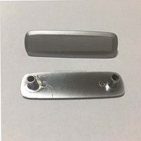 Autocollant de voiture en aluminium Plaque métallique de voiture Badge en métal 3D en relief Logo Étiquettes chromées pour tapis de voiture