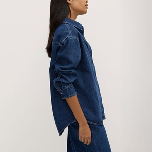 Maglietta in Denim OEM <span class=keywords><strong>da</strong></span> <span class=keywords><strong>donna</strong></span> 100% Design oversize in cotone Premium con orlo curvo <span class=keywords><strong>camicia</strong></span> <span class=keywords><strong>di</strong></span> <span class=keywords><strong>jeans</strong></span> Casual Streetwear - Product Image 4