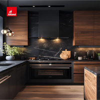 Cuisine haut de gamme Alland en bois de noyer naturel moderne, îlot en marbre noir luxueux pour une nouvelle maison de rêve sur mesure