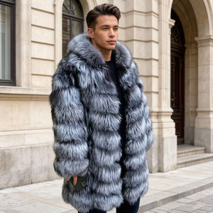 Cappotto in Vera <span class=keywords><strong>Pelliccia</strong></span> di Volpe Argentata Personalizzato con Cappuccio Lungo per <span class=keywords><strong>Uomo</strong></span>, Lussuoso e di Alta Qualità - Product Image 2