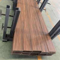 Planches de terrasse WPC durables fabriquées en Chine, co-extrudées, grain de bois 3D, imperméables, pour extérieur, à emboîtement, brossées, lisses