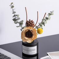 Diffuseur de parfum en verre noir mat de luxe 100 ml avec fleurs séchées botaniques pour la décoration moderne de la maison et du bureau