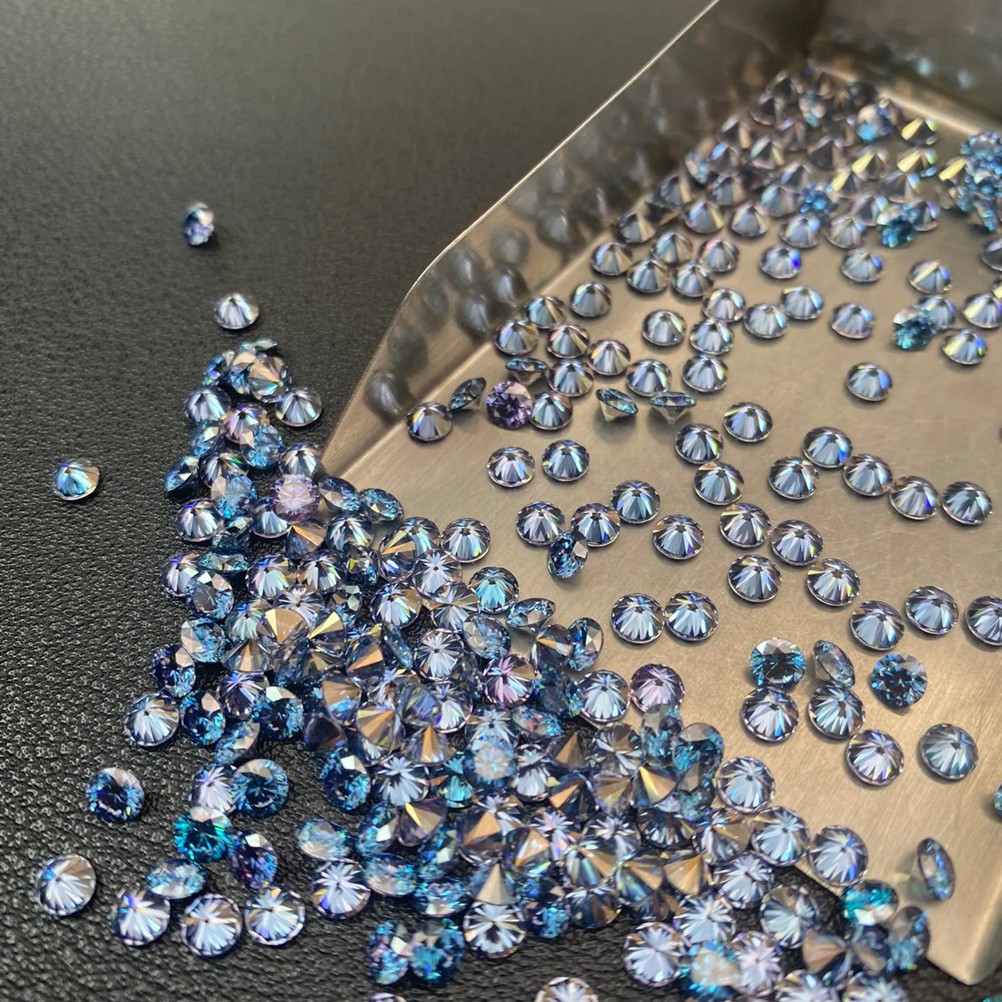 Lose blaue Moissan ite Diamanten VVS Klarheit 4mm runder Moissan ite Blue Synthetic Diamond für die Schmuck markierung