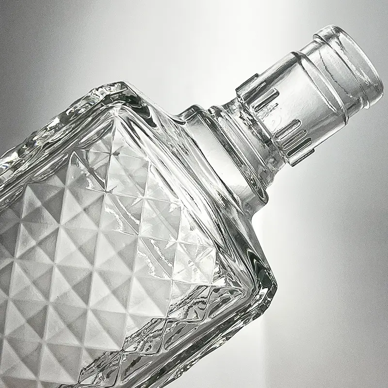 Großhandel 250 ml 300 ml 500 ml kundendefinierte schwarze gefrostete leere Flasche für Saft Soda-Wasser transparente Saft-Glasflasche Verpackung