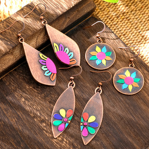 Boucles d'oreilles pendantes en forme de fleur, en alliage plaqué bronze antique, style bohème, bijoux de fête pour femmes - Product Image 1