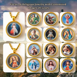 Pendentif Jésus <span class=keywords><strong>la</strong></span> <span class=keywords><strong>Divine</strong></span> <span class=keywords><strong>Miséricorde</strong></span> GIVELUCK avec un design <span class=keywords><strong>de</strong></span> rayons radieux, collier religieux en acier inoxydable pour <span class=keywords><strong>la</strong></span> dévotion catholique - Product Image 5