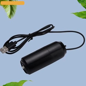 Pompe à oxygène pour aquarium portable mini USB rechargeable en plastique écologique 5L Pompe à air silencieuse Sacs Fournitures pour aquarium Salon - Product Image 2