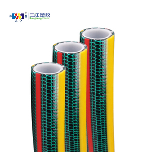 Tuyau d'arrosage <span class=keywords><strong>anti</strong></span>-pli en PVC à 5 couches Tube en PVC haute pression sans torsion Tuyau d'eau <span class=keywords><strong>anti</strong></span>-<span class=keywords><strong>mousse</strong></span> et résistant aux UV Tuyau d'arrosage à 5 couches - Product Image 2