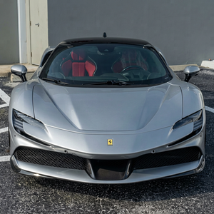 ขายด่วน รถสปอร์ต Ferrari SF90 Stradle 986 ปี 2024 ยูโร 6 เกียร์อัตโนมัติ เบาะหนัง สภาพดีเยี่ยม - Product Image 1