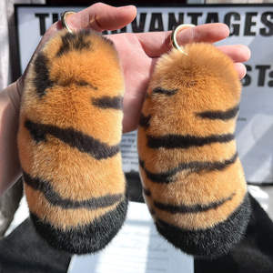 พวงกุญแจหางกระต่ายเร็กซ์แท้สำหรับฤดูหนาว ขนฟูนุ่ม ใช้ตกแต่งเป็นเครื่องประดับแฟชั่น พวงกุญแจหางเสือแบบนุ่ม - Product Image 4