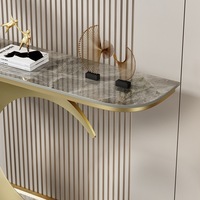 Console d'entrée étroite de style chinois, plateau en marbre, design moderne minimaliste, structure en métal, meubles de salon personnalisables